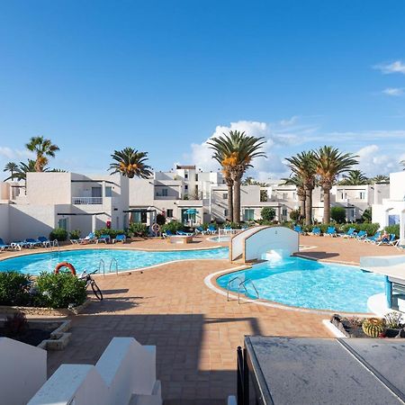 Homeforguest Apartamento Con Terraza Y Piscina En קורלחו מראה חיצוני תמונה