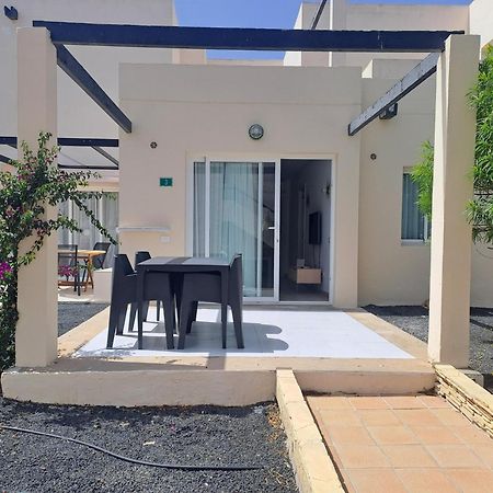 Homeforguest Apartamento Con Terraza Y Piscina En קורלחו מראה חיצוני תמונה