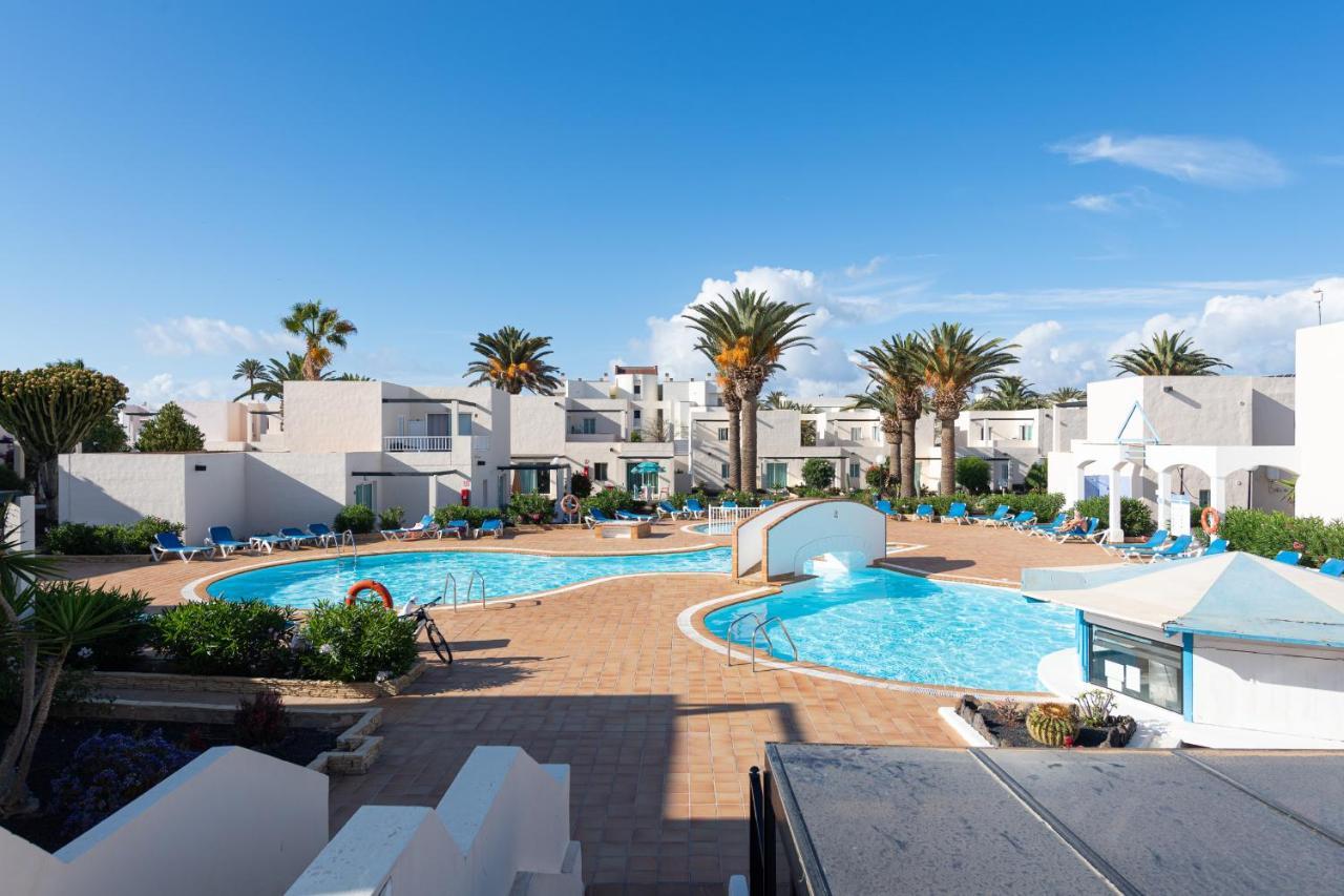 Homeforguest Apartamento Con Terraza Y Piscina En קורלחו מראה חיצוני תמונה