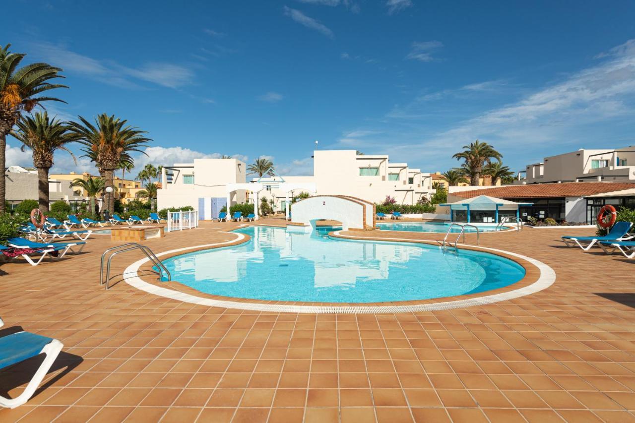 Homeforguest Apartamento Con Terraza Y Piscina En קורלחו מראה חיצוני תמונה